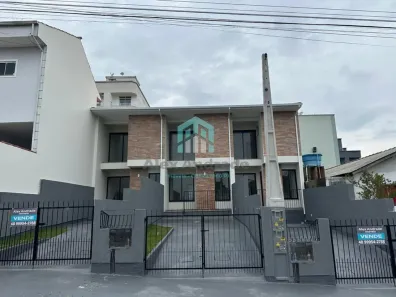 Sobrado com 2 Quartos à venda, 72m² no Praia João Rosa, Biguaçu