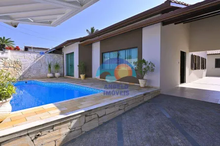 Casa com 3 Quartos à venda, 165m² no Centro, Peruíbe