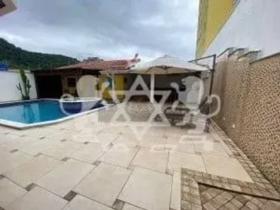 Casa com 4 Quartos à venda, 450m² no Sumaré, Caraguatatuba