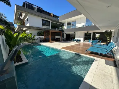 Casa com 9 Quartos à venda, 1000m² no Jurerê Internacional, Florianópolis