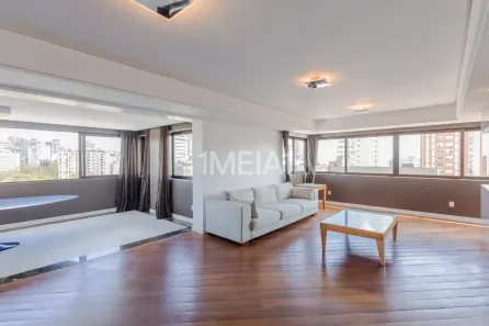 Apartamento com 3 Quartos para alugar, 201m² no Moinhos de Vento, Porto Alegre