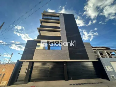 Cobertura com 3 Quartos para alugar, 180m² no São José, Montes Claros