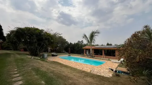 Fazenda/Sítio com 3 Quartos à venda, 271m² no Chácara dos Pinhais, Boituva
