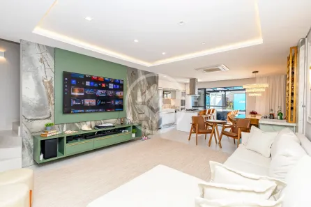 Sobrado com 4 Quartos à venda, 177m² no Centro, Matinhos