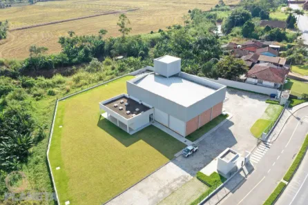 Galpão/Depósito/Armazém à venda, 760m² no Parque Malwee, Jaraguá do Sul