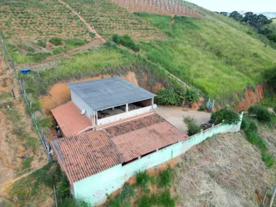 Fazenda/Sítio com 2 Quartos à venda, 150m² no Três Porteiras, Paty do Alferes