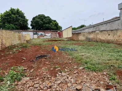 Lote/Terreno à venda, 450m² no Jardim Alvorada, Maringá