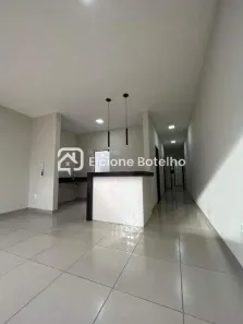 Casa com 2 Quartos à venda, 70m² no Loteamento Portal do Vale II, Uberlândia