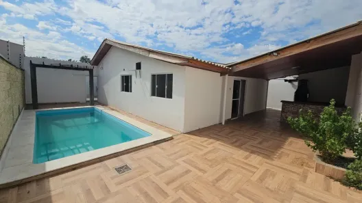 Casa com 4 Quartos para alugar, 200m² no Morada da Serra, Cuiabá