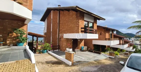 Casa de Condomínio com 5 Quartos à venda, 330m² no Enseada, Guarujá