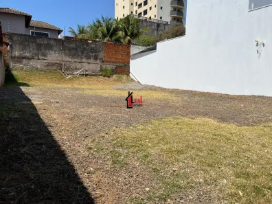 Lote/Terreno para alugar, 242m² no Jardim Aviação, Presidente Prudente