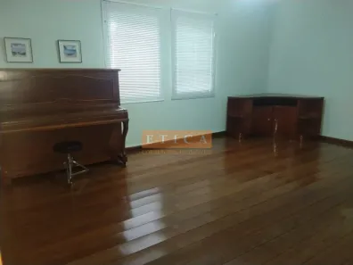 Casa com 4 Quartos à venda, 214m² no Quebec, Londrina