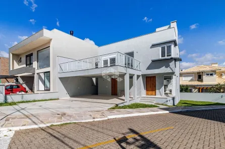 Casa com 3 Quartos à venda, 226m² no Hípica, Porto Alegre
