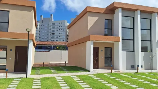 Sobrado com 2 Quartos à venda, 98m² no Buraquinho, Lauro de Freitas