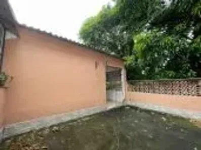 Casa com 2 Quartos para alugar, 72m² no Colubande, São Gonçalo