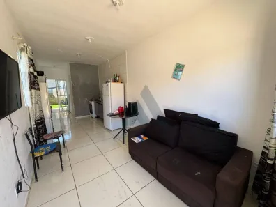 Casa de Condomínio com 2 Quartos para alugar, 49m² no Vila Popular, Itapetininga