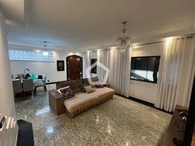 Casa com 3 Quartos à venda, 200m² no Vila Santa Clara, São Paulo