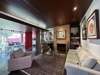 Casa de Condomínio com 3 Quartos à venda, 228m² no Jardim Hípico, São Paulo