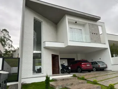 Sobrado com 5 Quartos à venda, 390m² no Cézar de Souza, Mogi das Cruzes