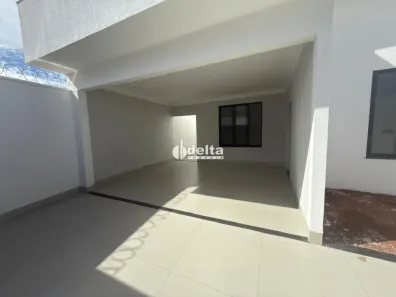Casa com 3 Quartos à venda, 250m² no Laranjeiras, Uberlândia
