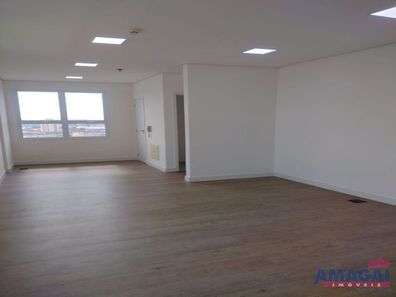 Sala Comercial à venda, 34m² no Centro, Jacareí