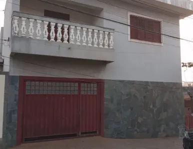 Casa com 3 Quartos para alugar, 250m² no Banzato, Marília