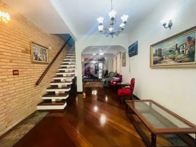 Sobrado com 4 Quartos à venda, 320m² no Embaré, Santos