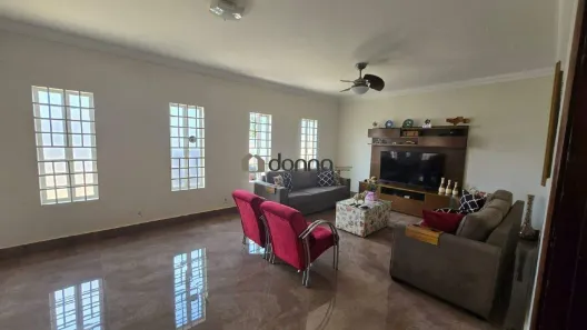 Casa com 3 Quartos à venda, 218m² no Grande Horizonte, Uberaba