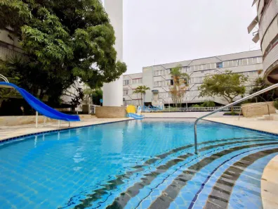 Apartamento com 2 Quartos à venda, 65m² no Jardim Las Palmas, Guarujá