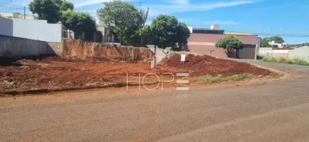 Lote/Terreno à venda, 353m² no Colúmbia, Londrina
