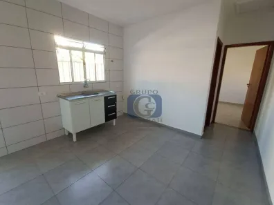 Casa com 1 Quarto para alugar, 35m² no Vila Mangalot, São Paulo