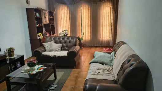 Casa com 3 Quartos à venda, 200m² no Monte Belo, Taubaté