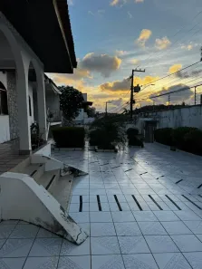 Imóvel Comercial com 4 Quartos para alugar, 800m² no Calhau, São Luís