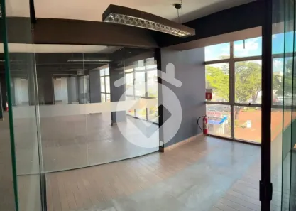 Sala Comercial para alugar, 300m² no Fundinho, Uberlândia