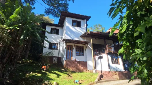 Casa com 4 Quartos à venda, 928m² no Córrego Grande, Florianópolis