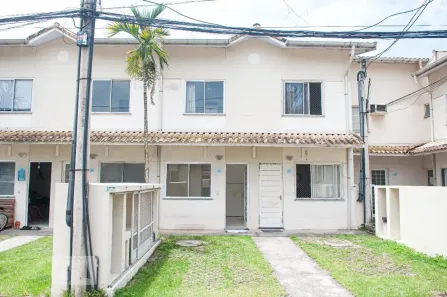 Casa de Condomínio com 2 Quartos à venda, 55m² no Taquara, Rio de Janeiro