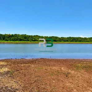 Fazenda/Sítio com 2 Quartos à venda, 80m² no Sertaneja, Sertaneja