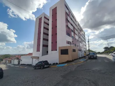 Apartamento com 2 Quartos para alugar, 68m² no Santa Rosa, Campina Grande