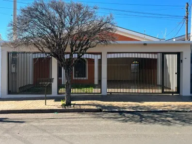 Casa com 3 Quartos à venda, 172m² no Vila Cristóvam, Limeira