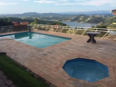 Fazenda/Sítio com 4 Quartos à venda, 1200m² no Centro, Igaratá