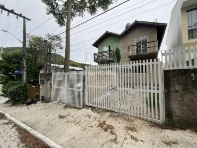 Casa com 2 Quartos para alugar, 60m² no Rio Tavares, Florianópolis