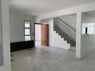Casa de Condomínio com 4 Quartos à venda, 134m² no Centro, Contagem