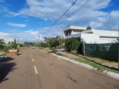 Lote/Terreno à venda, 300m² no Vila Goulart III, Rondonópolis
