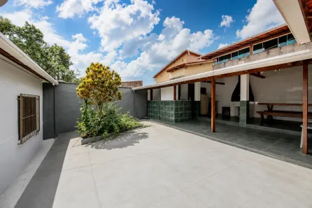 Casa com 3 Quartos à venda, 122m² no São Pedro, Juiz de Fora