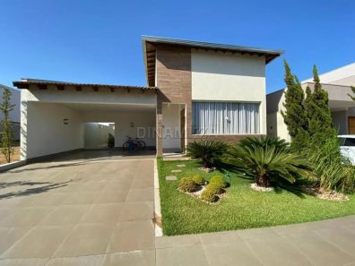 Casa de Condomínio com 3 Quartos à venda, 215m² no Recreio dos Bandeirantes, Uberaba