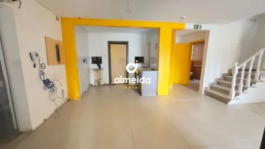 Imóvel Comercial com 9 Quartos para alugar, 296m² no Centro, Santa Maria