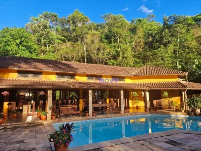 Casa com 5 Quartos à venda, 250m² no Pendotiba, Niterói