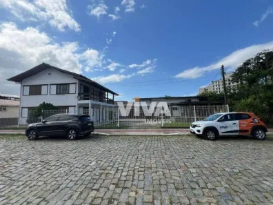 Casa com 3 Quartos à venda, 248m² no São Vicente, Itajaí