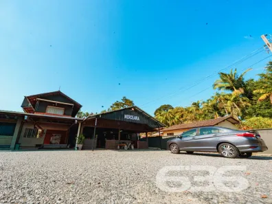Imóvel Comercial com 3 Quartos à venda, 400m² no Pirabeiraba (Pirabeiraba), Joinville