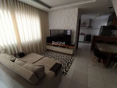 Casa com 3 Quartos para alugar, 90m² no Nova Uberlândia, Uberlândia